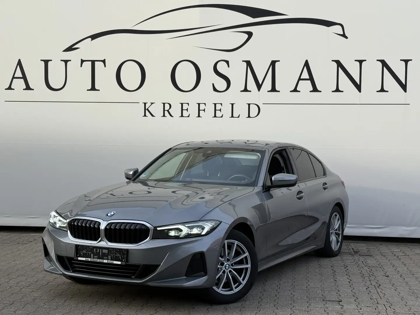BMW 320 d LCI Aut. Limousine | Hochglanz Shadow-Line Grau - 1