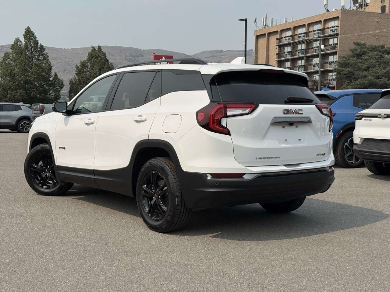 2023 GMC Terrain AWD AT4 — снимка 1