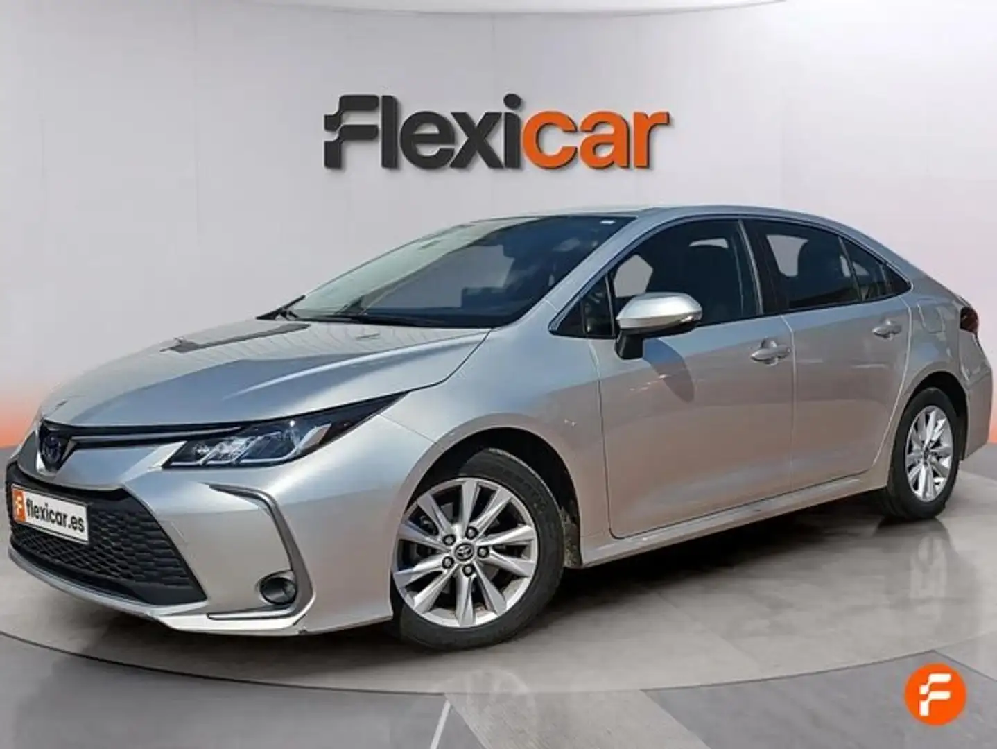 Toyota Corolla 140H Active Plus Gris - 2