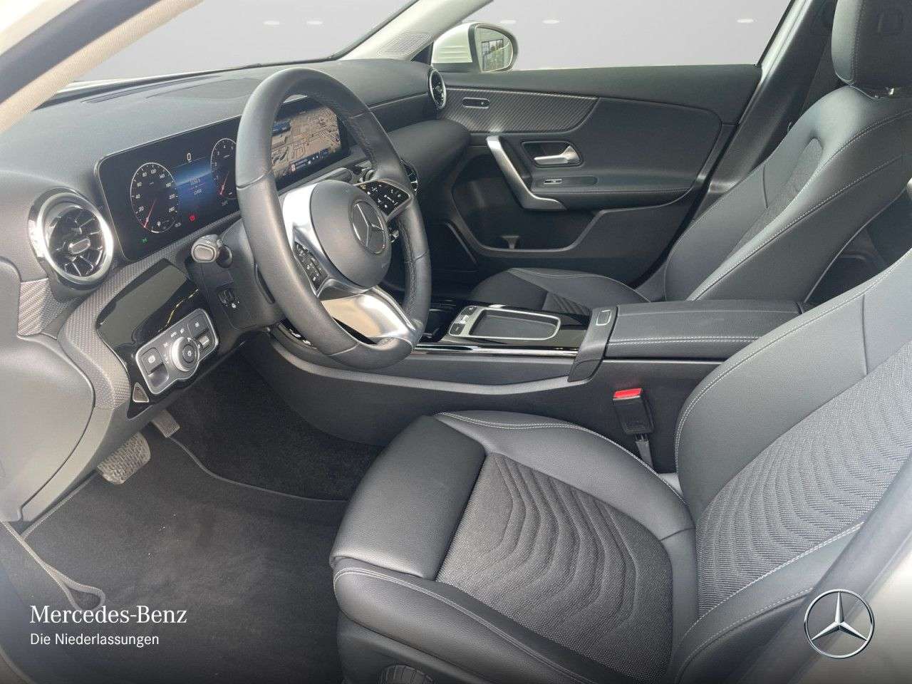 Mercedes-Benz A 220