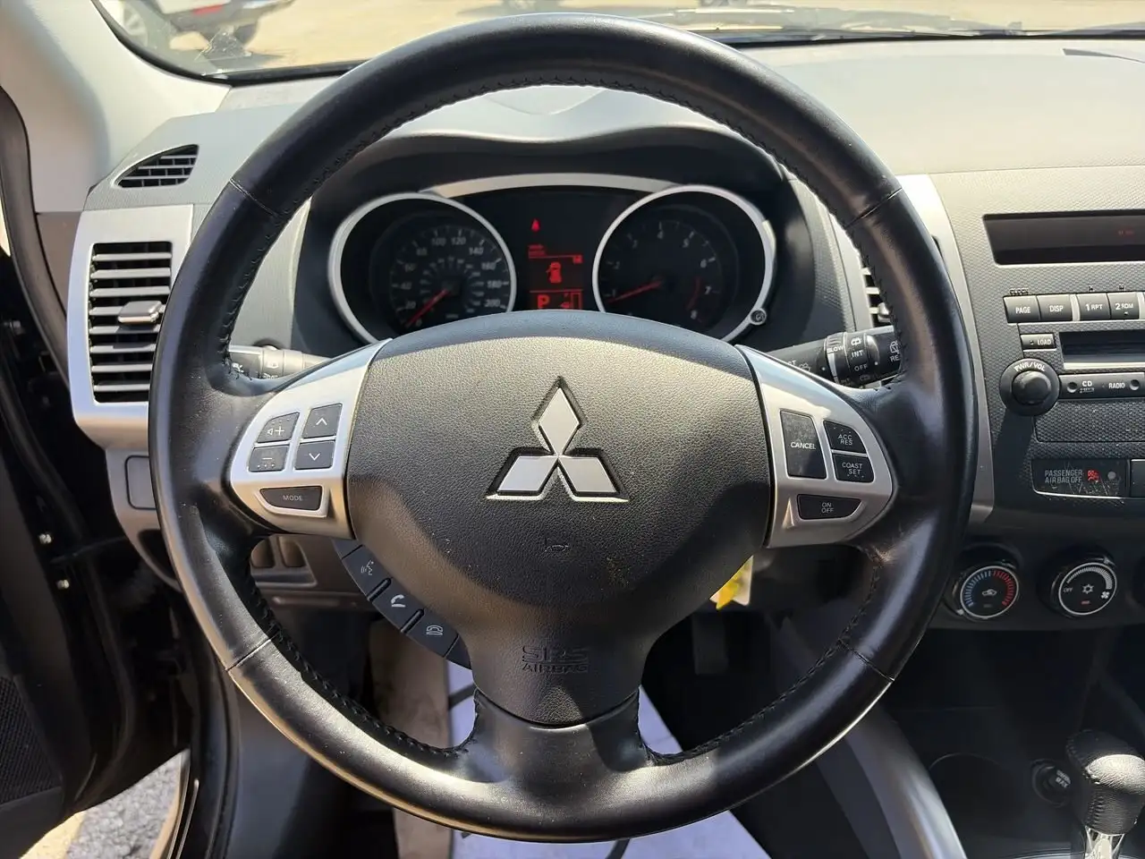 Mitsubishi Outlander fotografie Mitsubishi Outlander