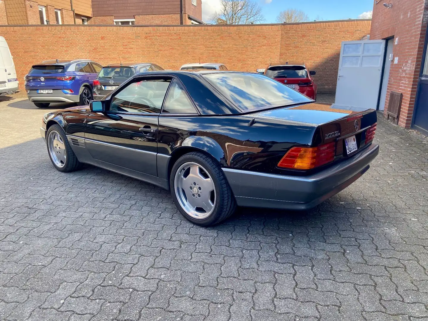 Mercedes-Benz 500 SL 500 R 129 aus Sammlung wenig Km - H-Zul. Schwarz - 2