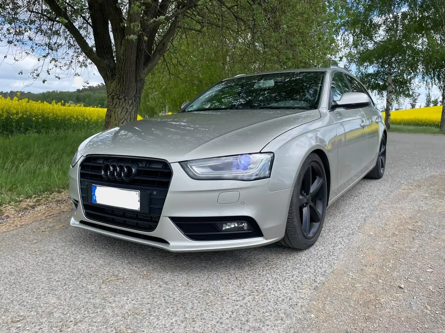 Audi A4 Avant 2.0 TDI DPF Ambition - 2