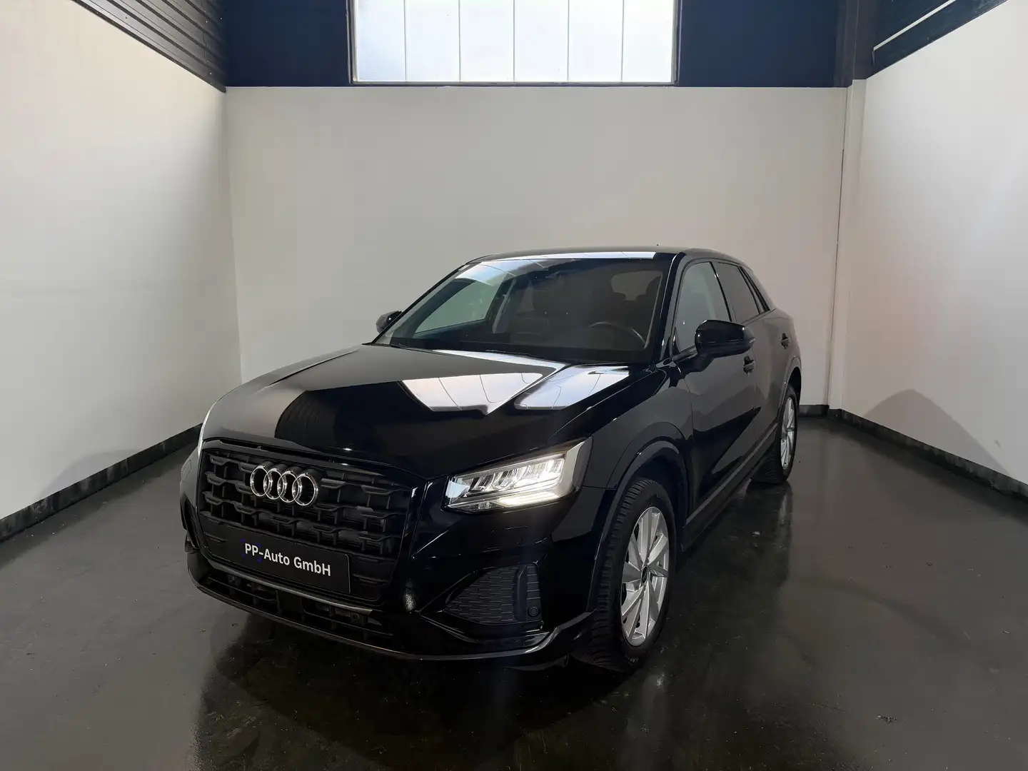 Audi Q2 35 TFSI Advanced ! TOP AUSSTATTUNG ! Schwarz - 2