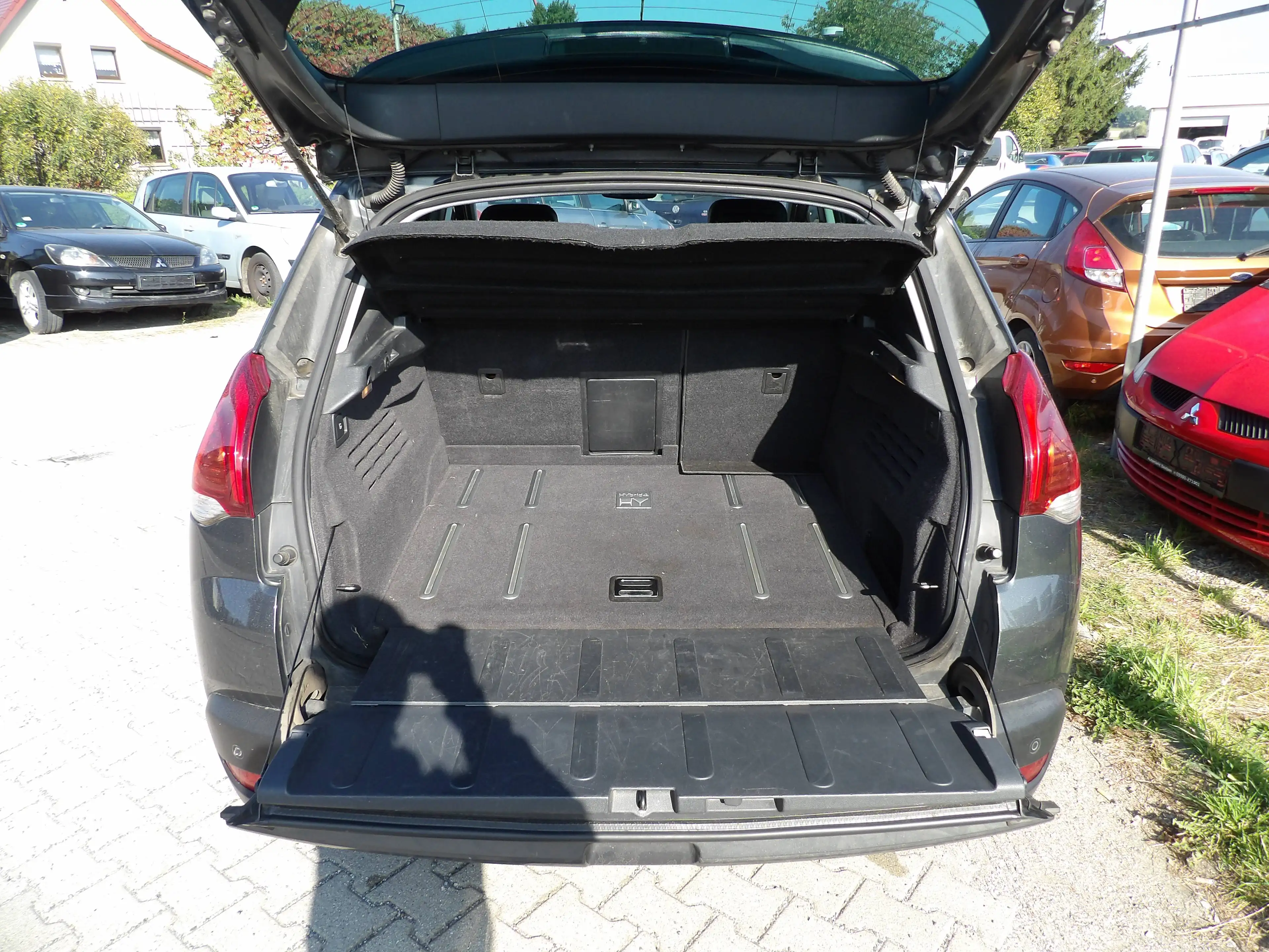 Peugeot 3008 Hybrid4, Allrad, Klima, Navi, HU-AU NEU — photo 13