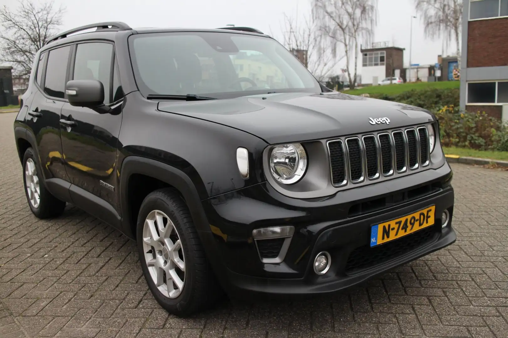 Jeep Renegade 1.3T DDCT Limited_AUTOMAAT_NETTE AUTO_AKTIE PRIJS! Noir - 2