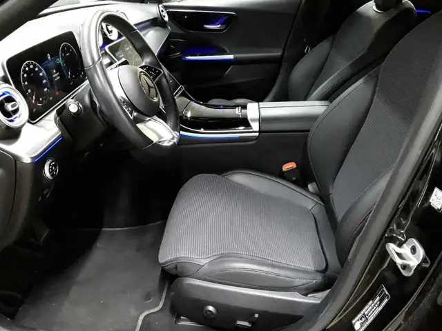 Mercedes-Benz C-Class view 7