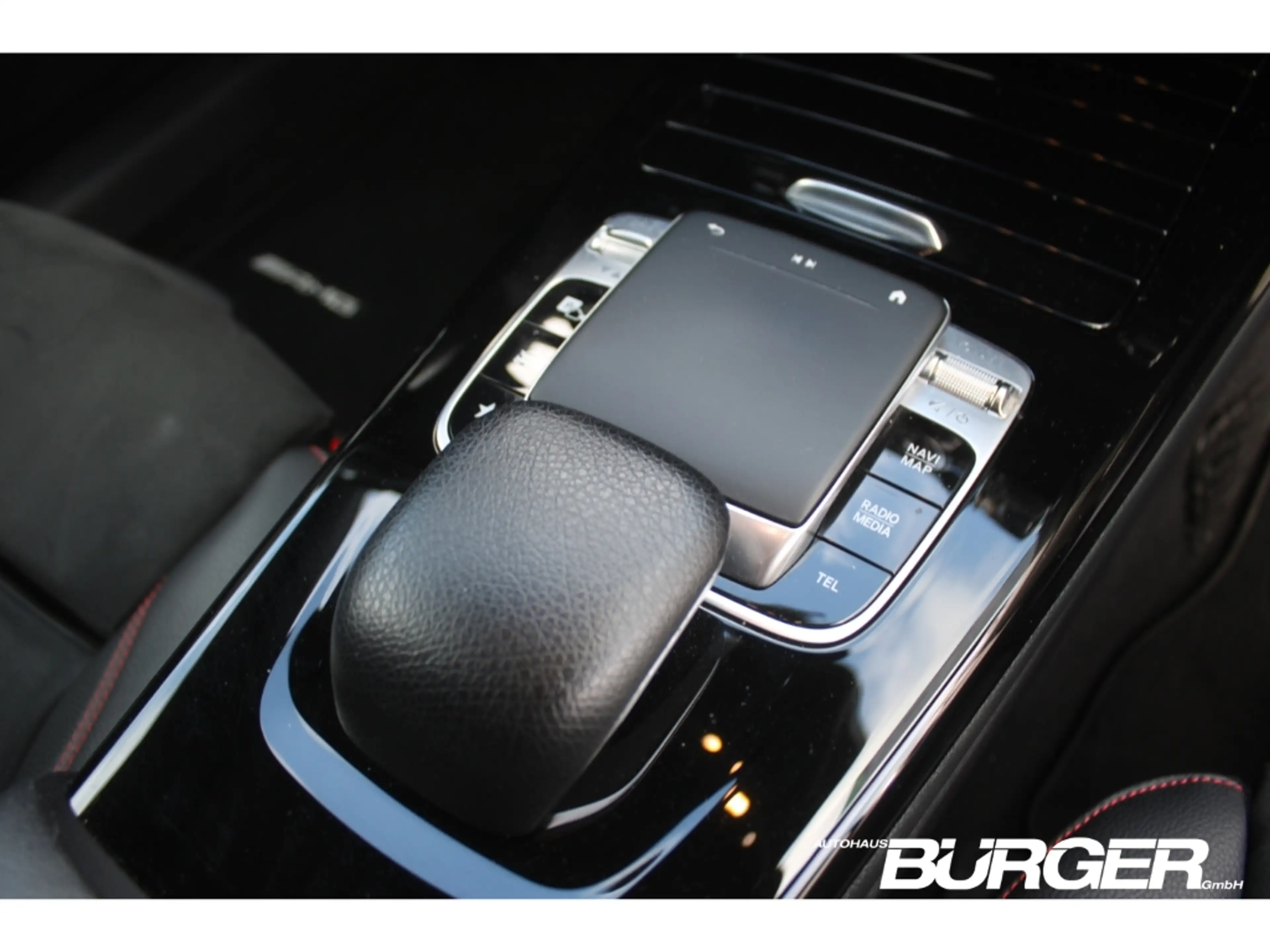 Mercedes-Benz CLA 220 AMG *Geräusche* Navi ACC Kamera SitzHZG LED High-P — photo 13