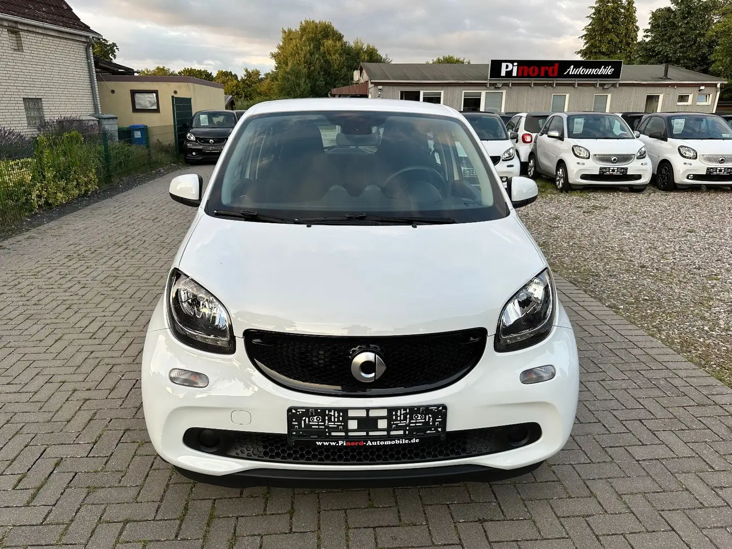 smart forFour Passion AUTOMATIK-S.HEIZ-ALU-USB-PDC-MFL Blanc - 2