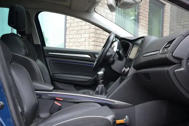 Renault Megane view 10