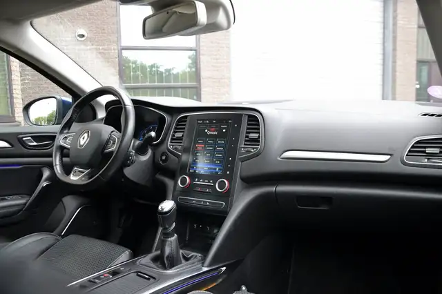 Renault Megane view 11