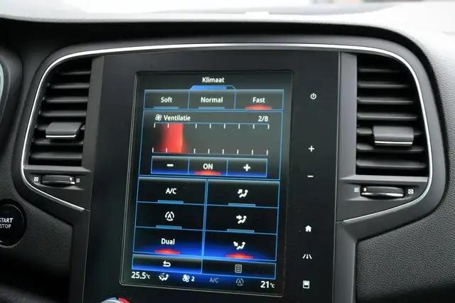 Renault Megane view 15