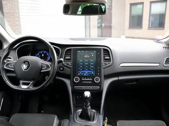 Renault Megane view 9