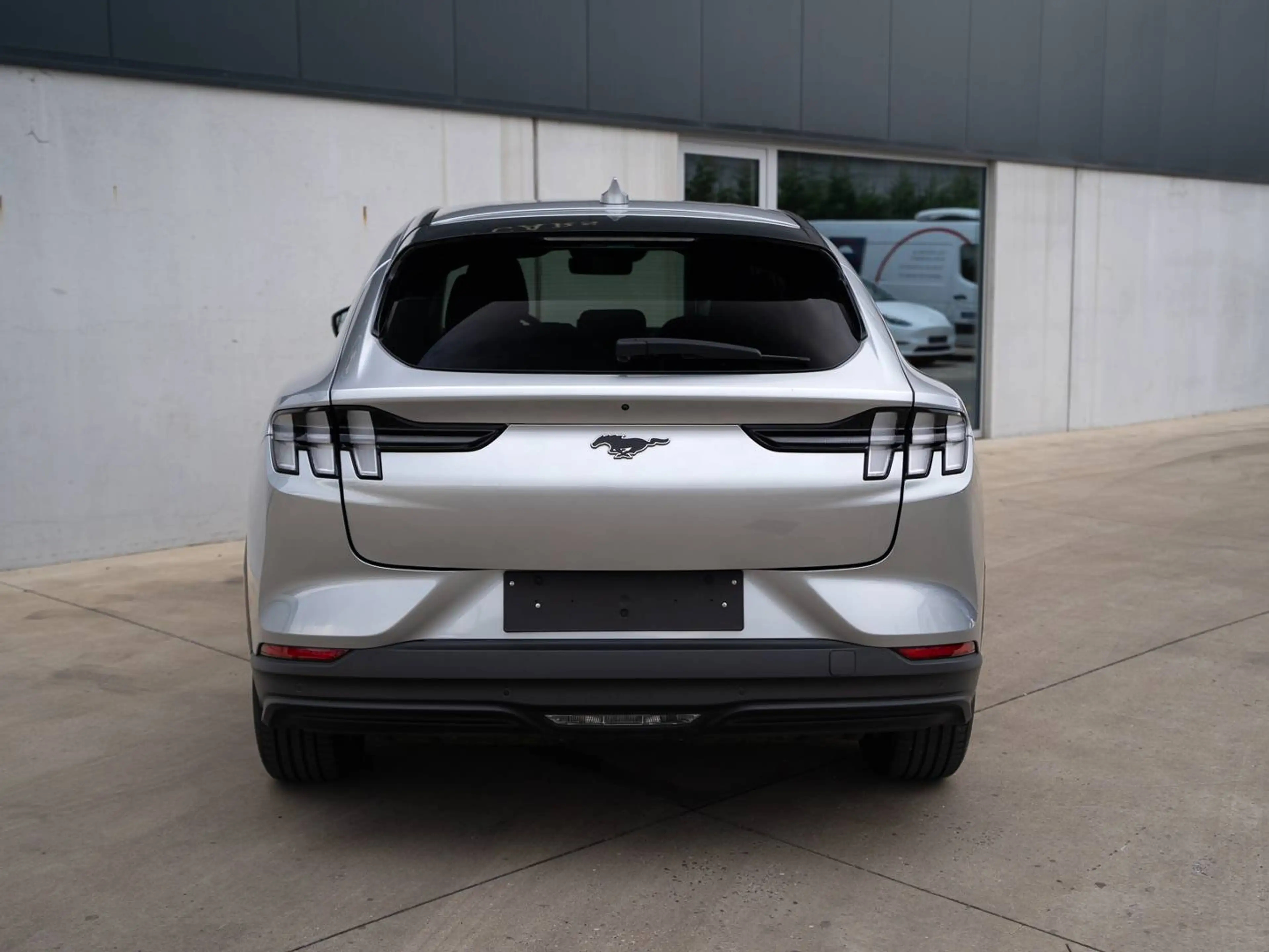 Ford Mustang Mach-E 76 kWh l Standard Range l Camera l Carplay l 93% SOH l Heated Steer — photo 14