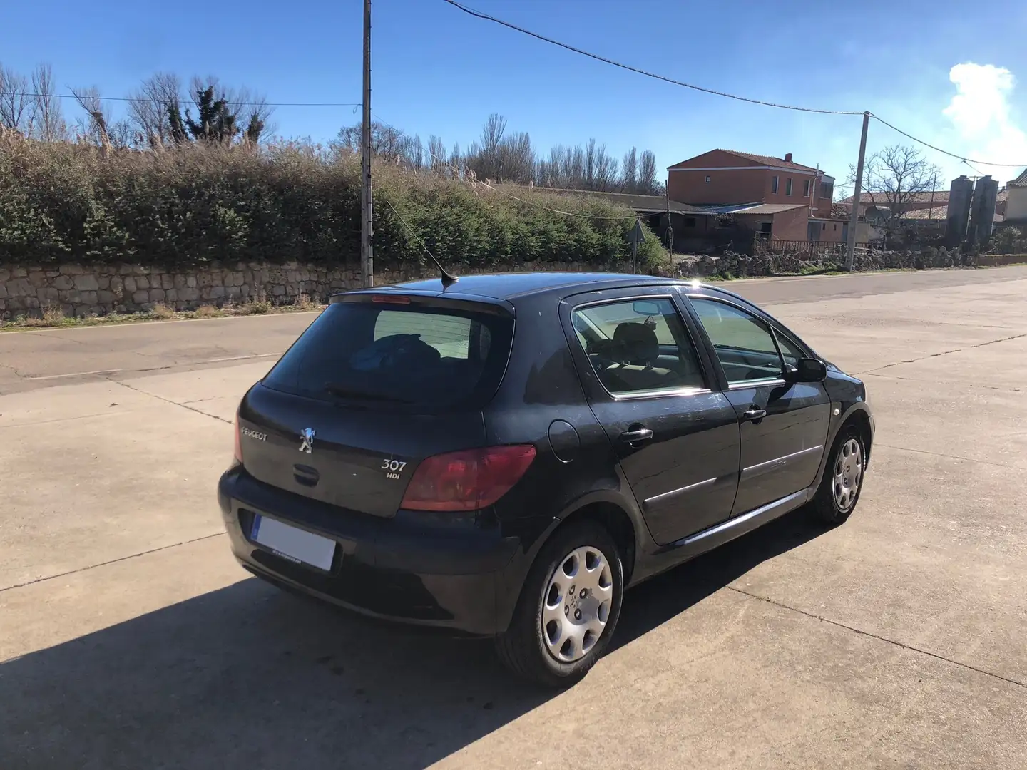 Peugeot 307 HDi 110 Presence Negro - 2