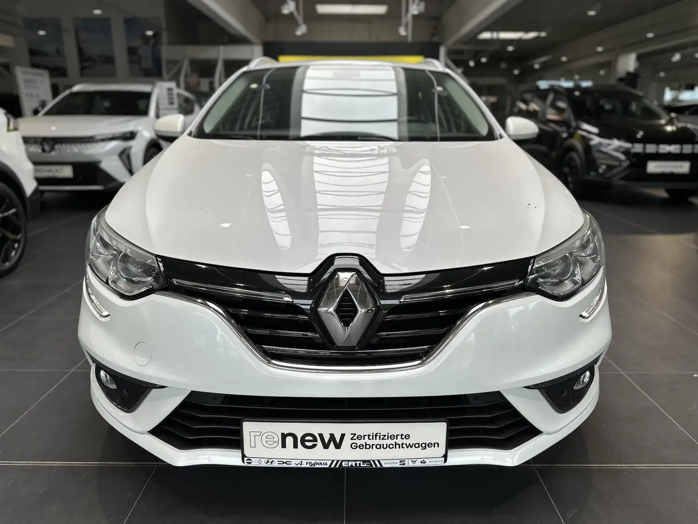 Renault Megane Grandtour BUSINESS Edition  TCe 130 PS Weiß - 2