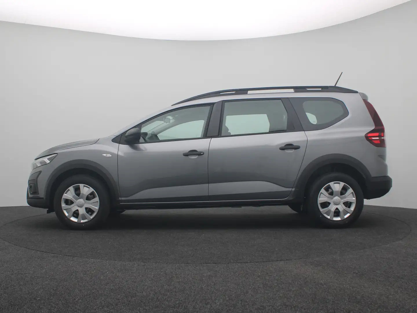 Dacia Jogger Essential | 16” stalen velgen met wieldop “Miliana Grijs - 2