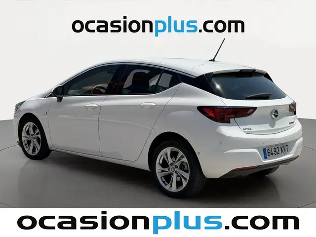 Opel Astra view 3