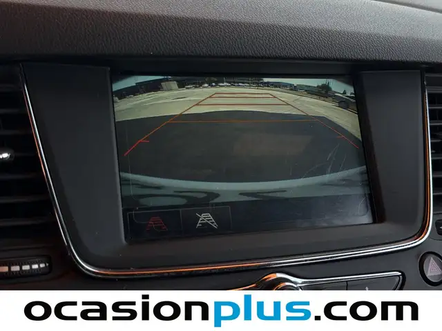 Opel Astra view 7