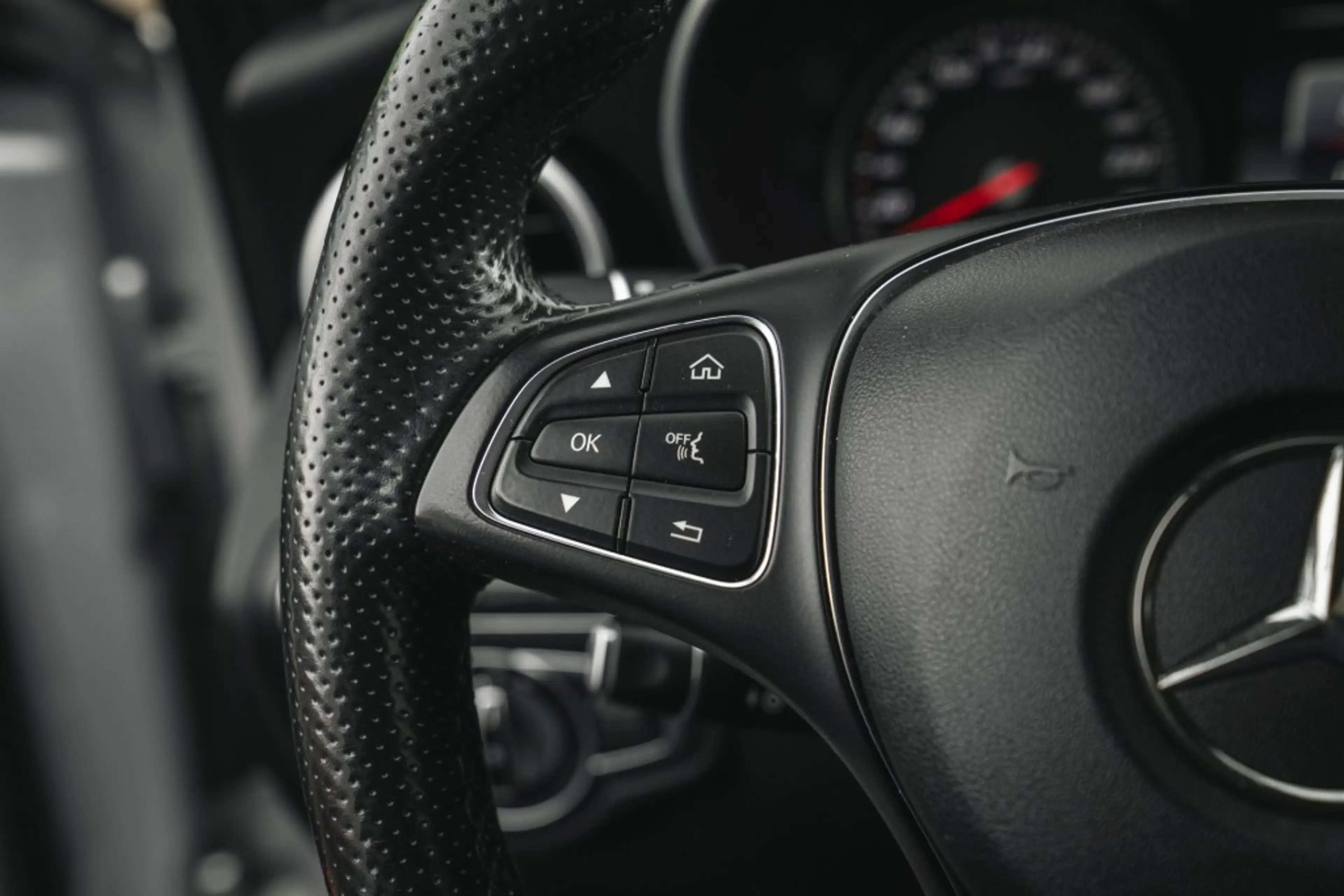 Mercedes-Benz C 350 C 350 E, burmeister, pano zuinig, stoelverw — photo 25
