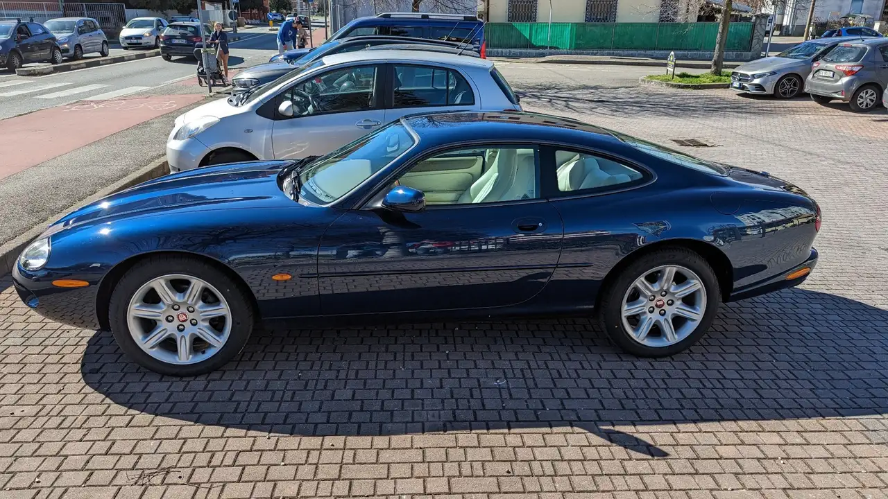 Jaguar XK8 Coupe 4.0, foto 9