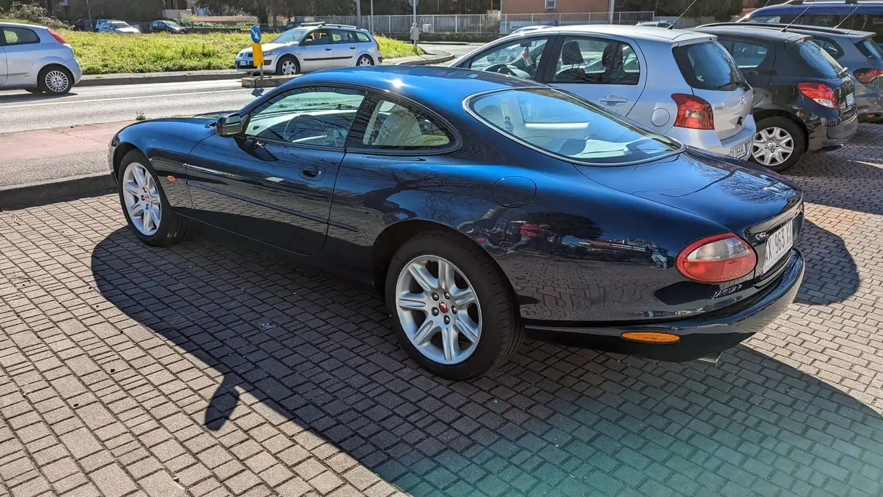 Jaguar XK8 Coupe 4.0, foto 8