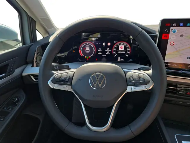 Volkswagen Golf view 13