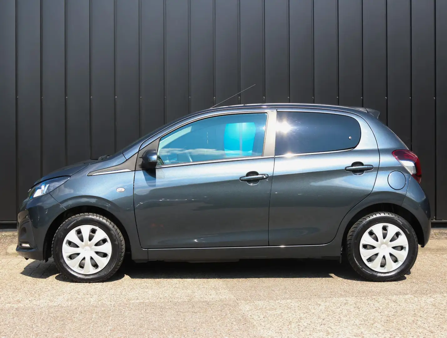Peugeot 108 1.0 Active |  5-deurs | Airco | Bluetooth carkit | Gris - 2