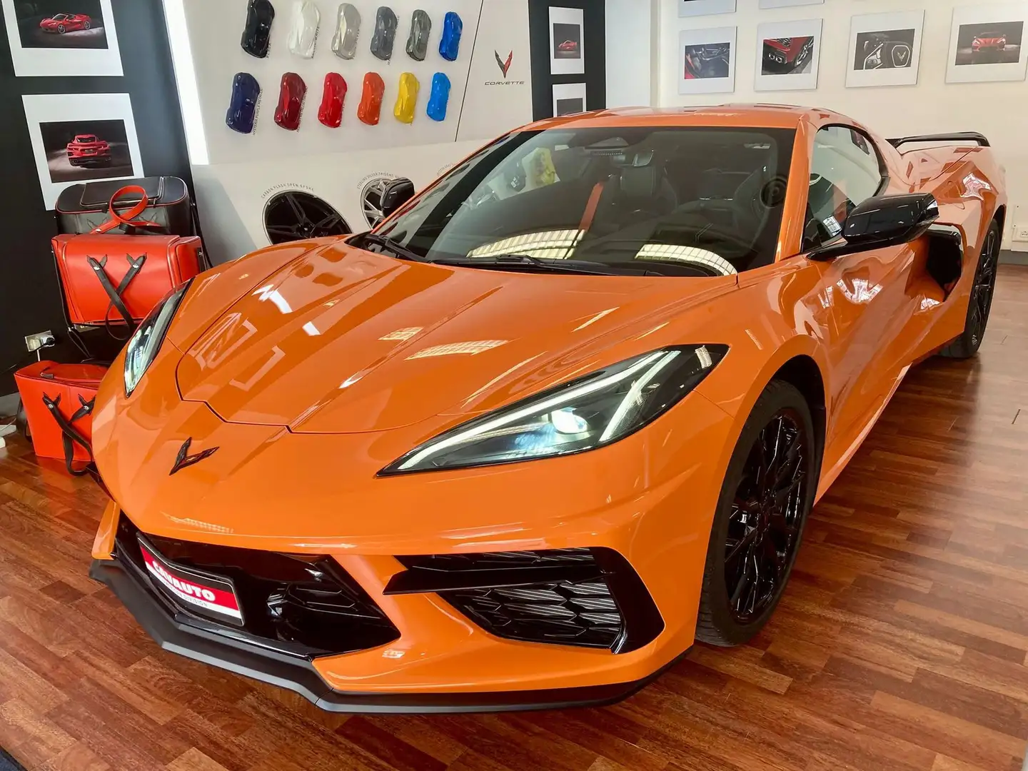 Corvette C8 3LT - COUPE' Naranja - 1