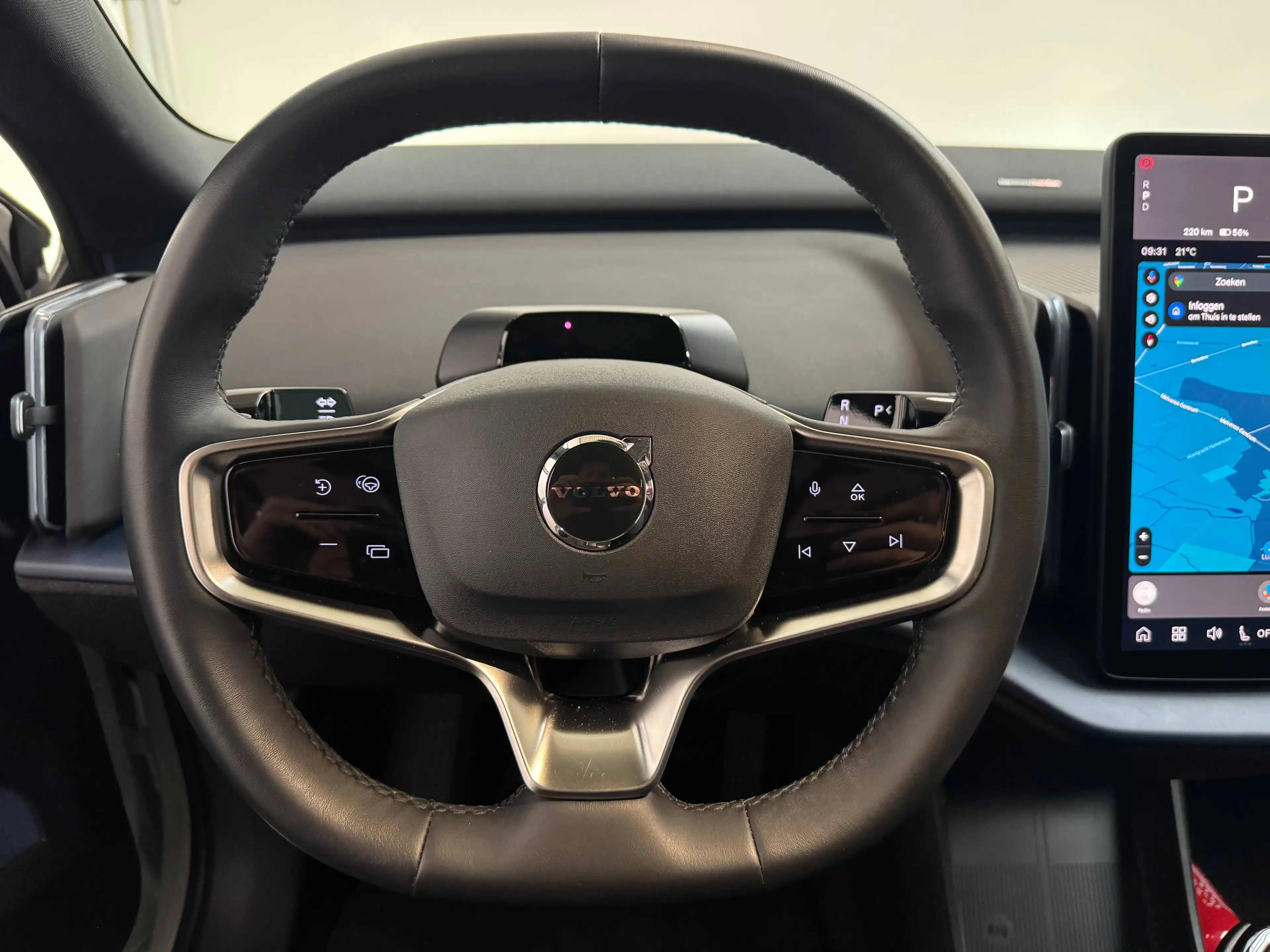 Volvo EX30 69 kWh Single Motor Extended Range Plus — photo 7