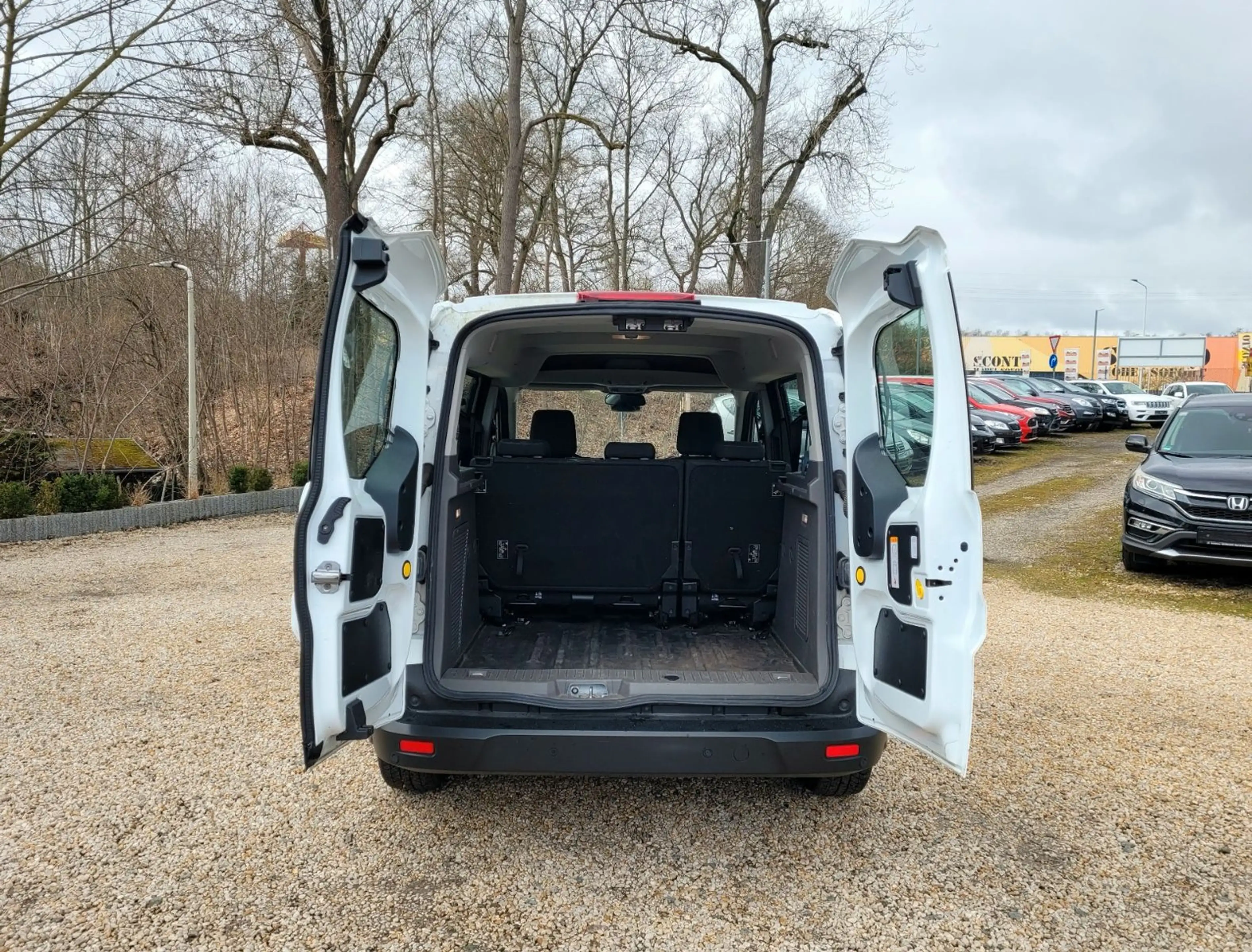Ford Transit Connect 1.5*Klima*SZH*Temp*PDC* — photo 6
