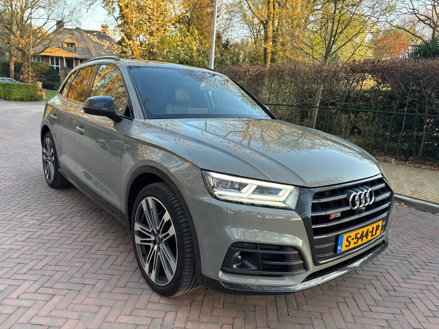 Audi SQ5 SQ5 3.0 TFSI q. PL+ FULL Šedá - 2