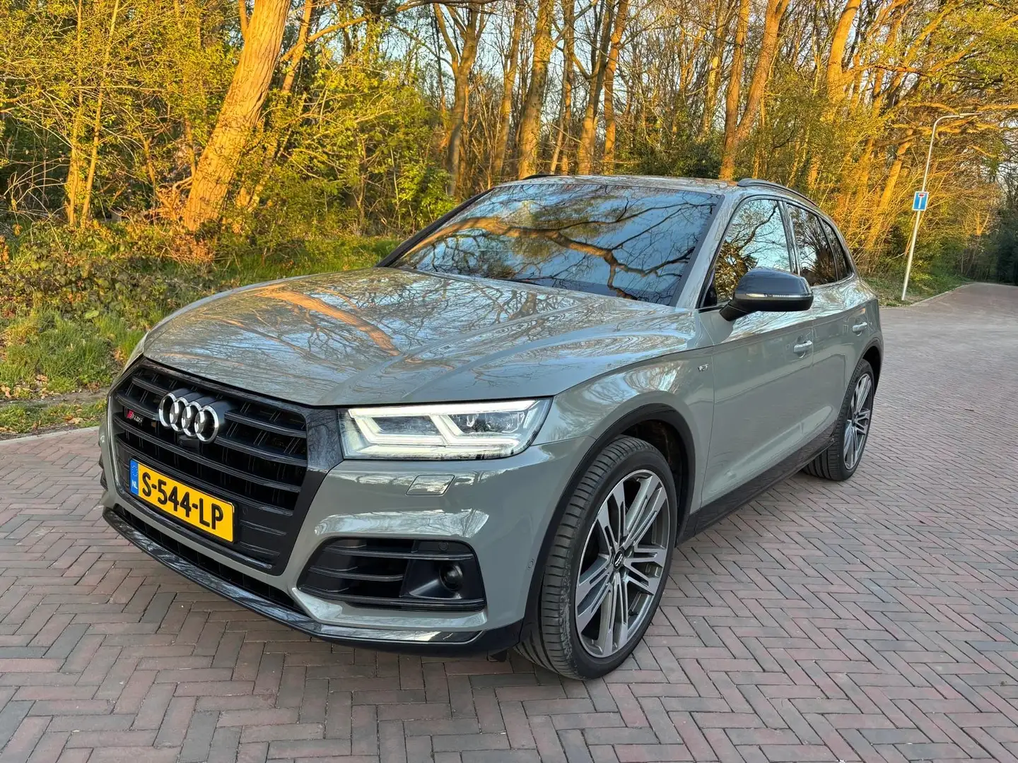 Audi SQ5 SQ5 3.0 TFSI q. PL+ FULL Šedá - 1