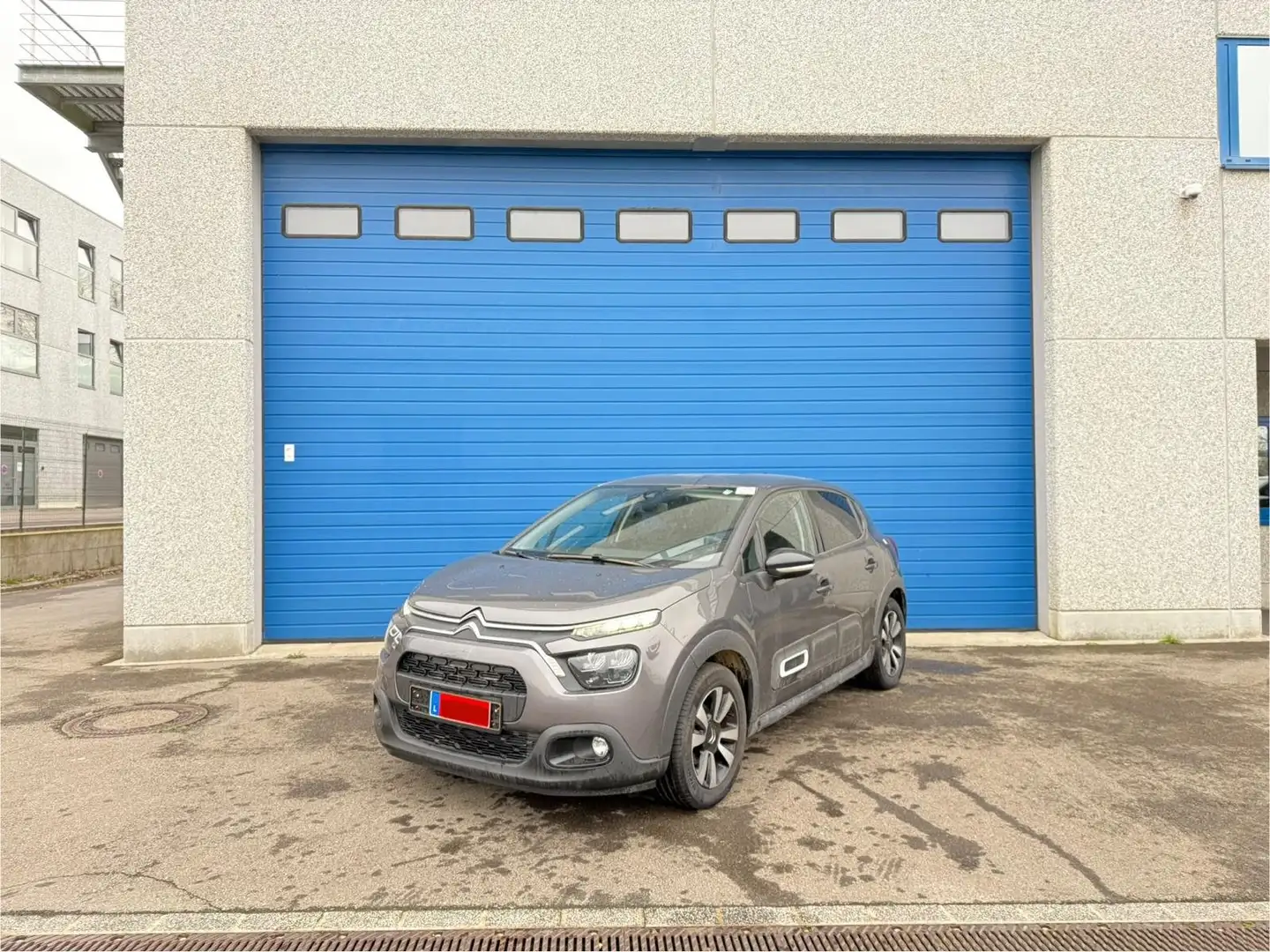 Citroen C3 MAX 1.2 ESSENCE 110 CV BVM.6 Gris - 2