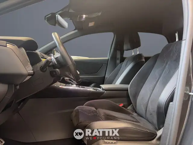 DS Automobiles DS 7 view 8