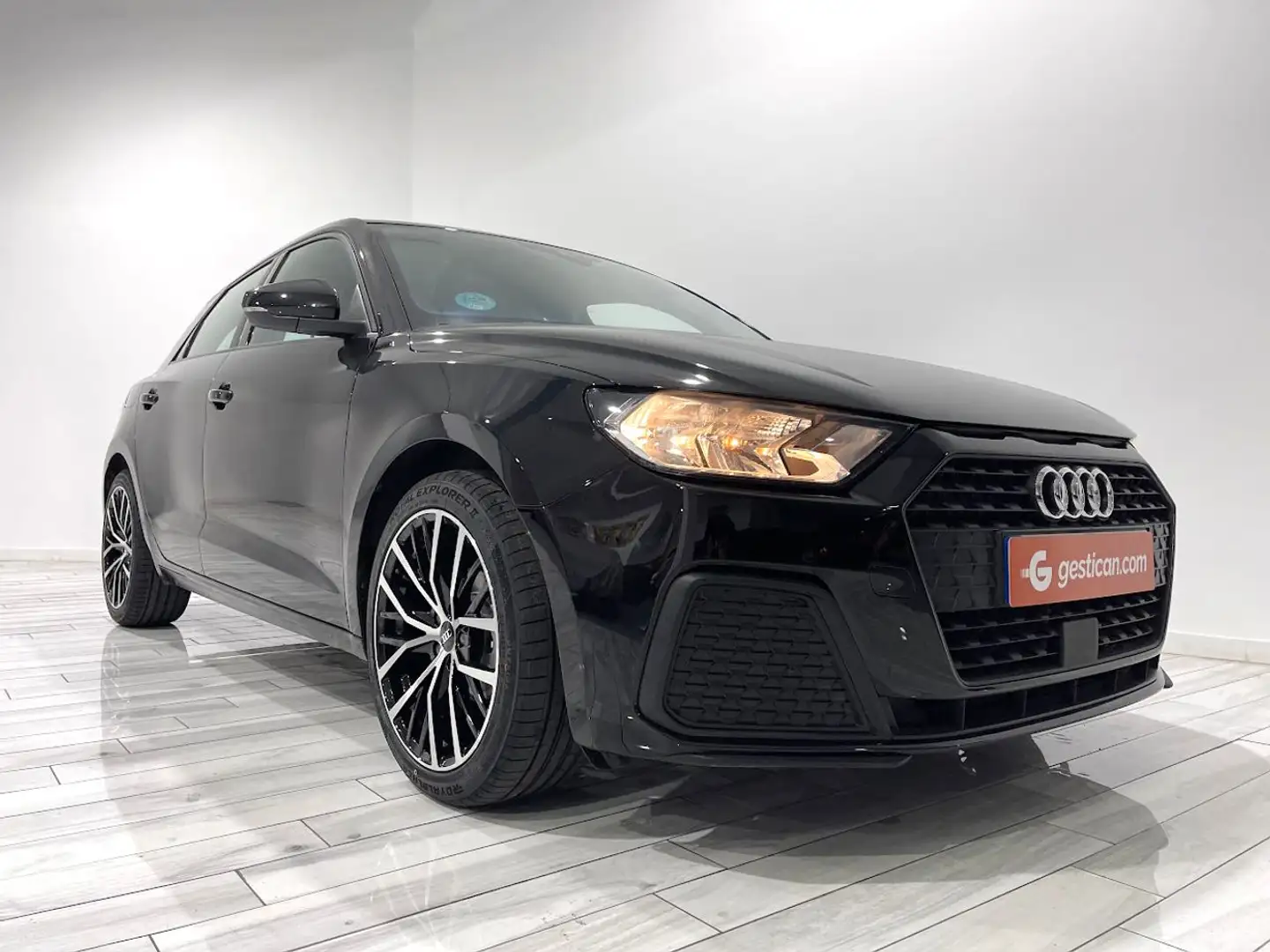 Audi A1 Sportback 25 TFSI Noir - 2
