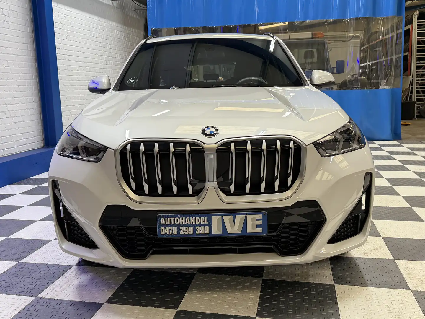 BMW X1 X1 sDrive18i Aut. **M Sport**Parelmoer** Weiß - 2