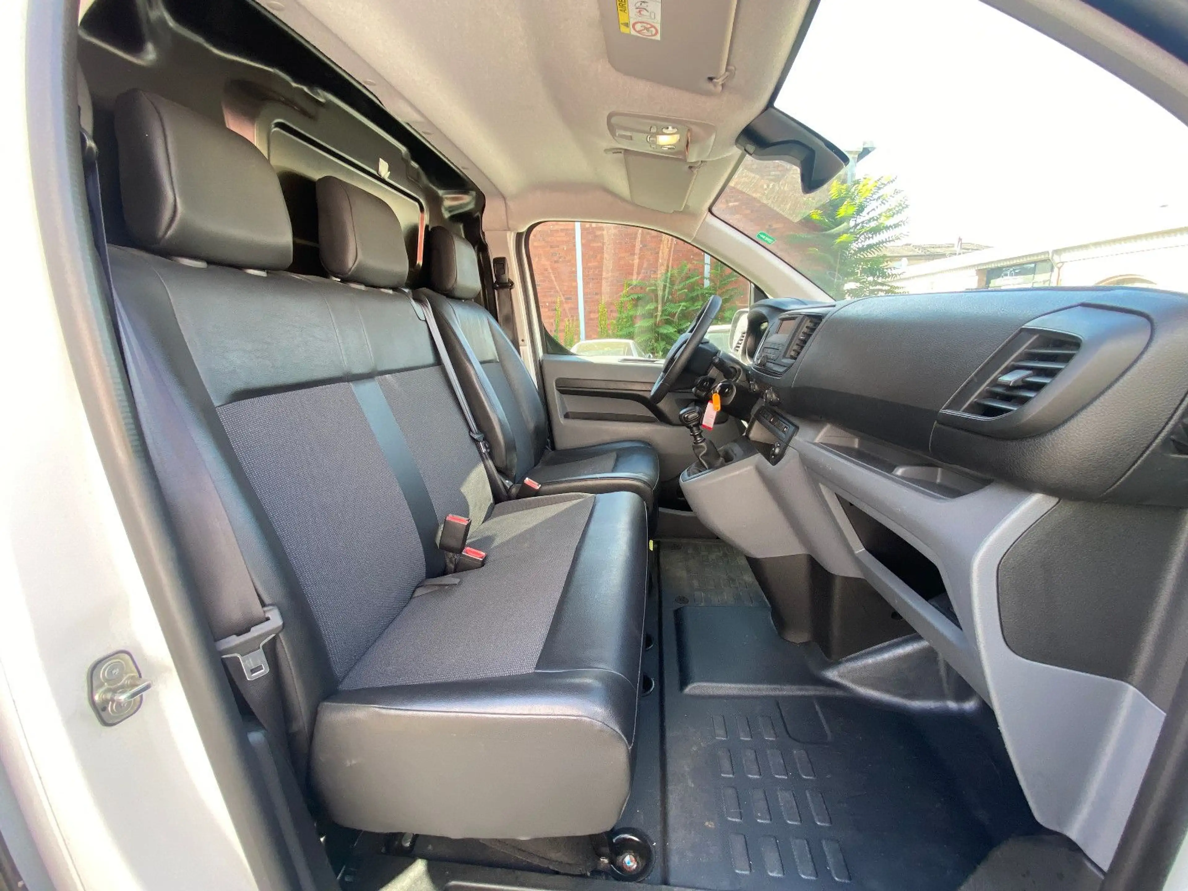 Opel Vivaro Kasten Edition M Tempo/PDC/Bluetooth/USB — photo 7