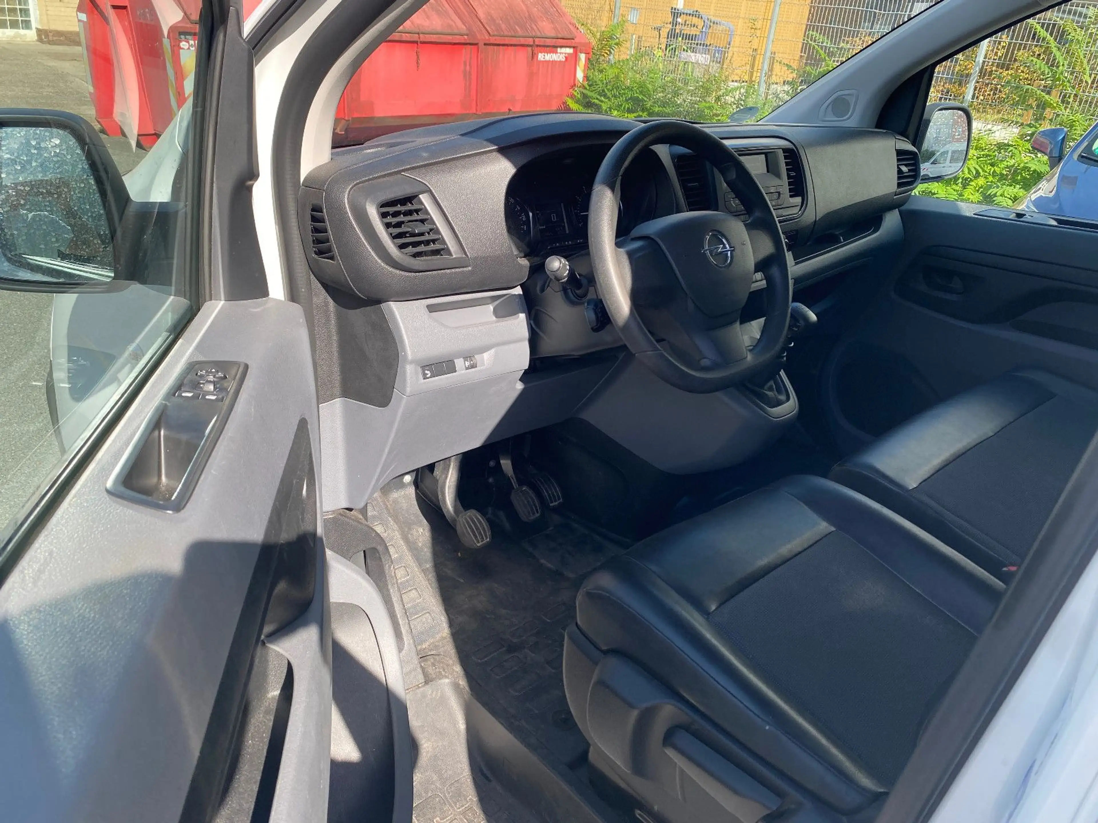Opel Vivaro Kasten Edition M Tempo/PDC/Bluetooth/USB — photo 6