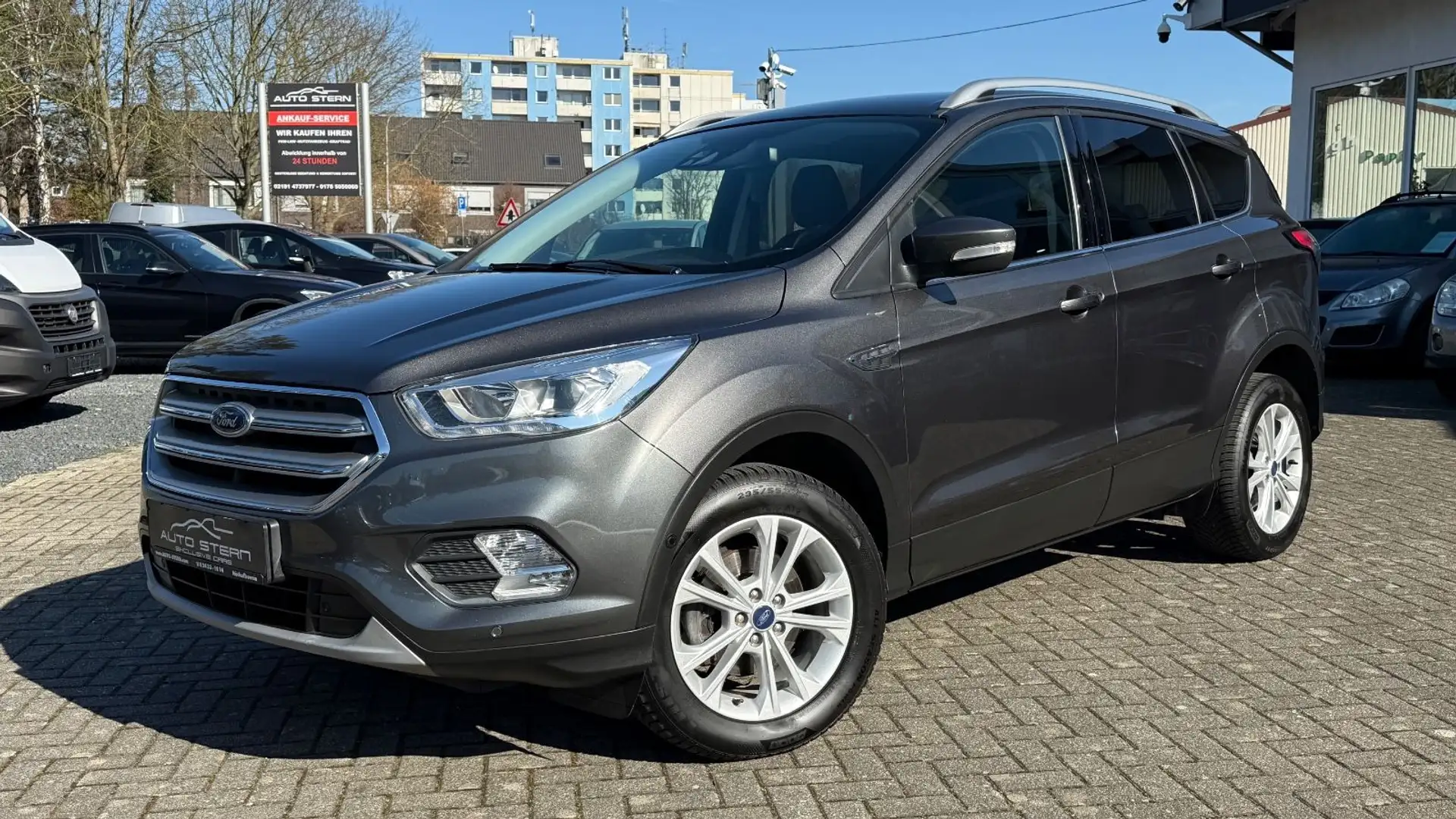 Ford Kuga 1.5 EcoBoost Titanium Design-Paket TTW SPUR Gris - 1