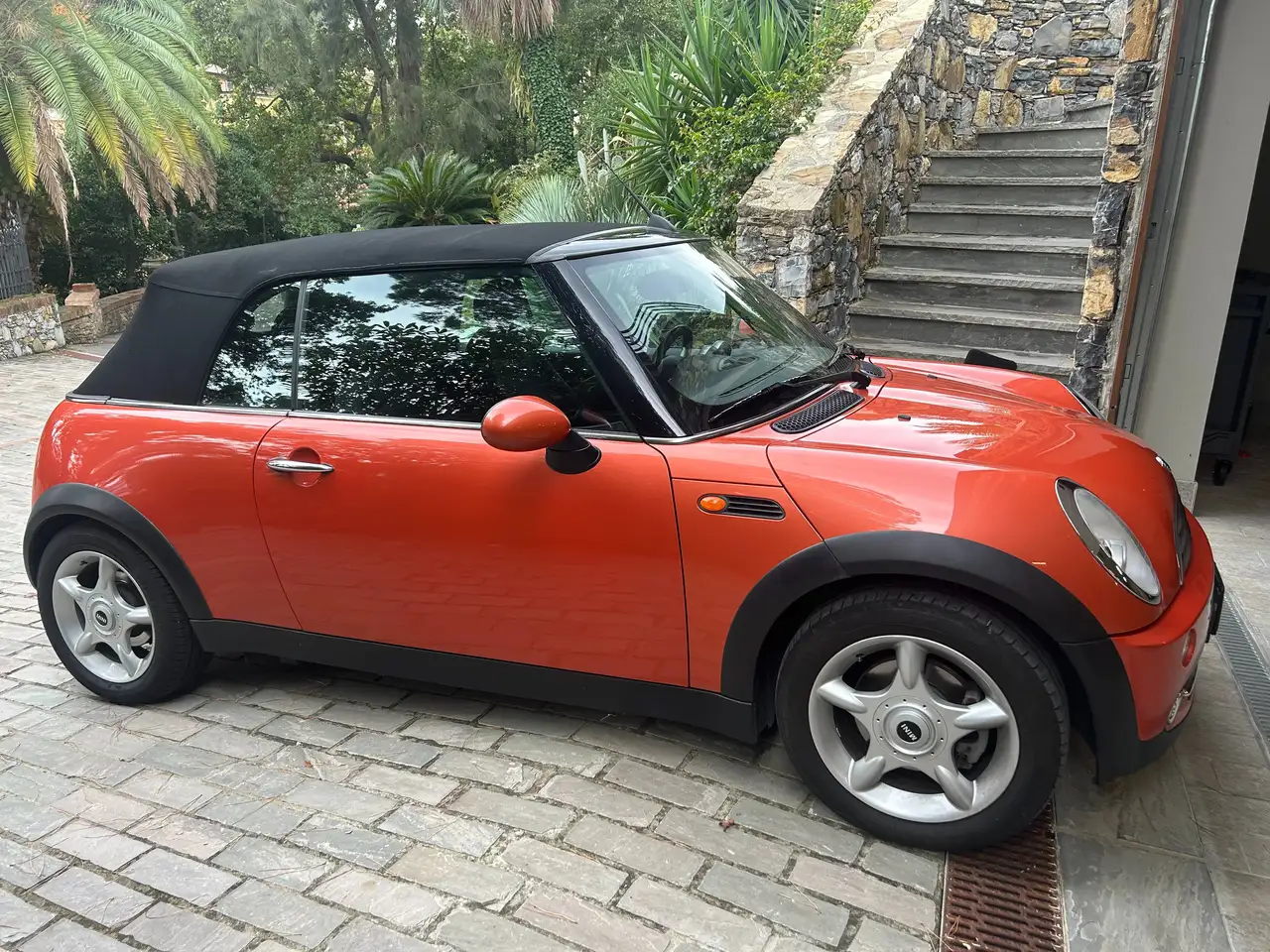 MINI Cooper Cabrio