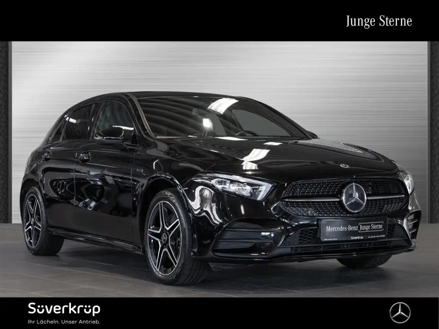 Mercedes-Benz A 250 e AMG NIGHT KAMERA SPUR STANDH PDC SHZ Schwarz - 1
