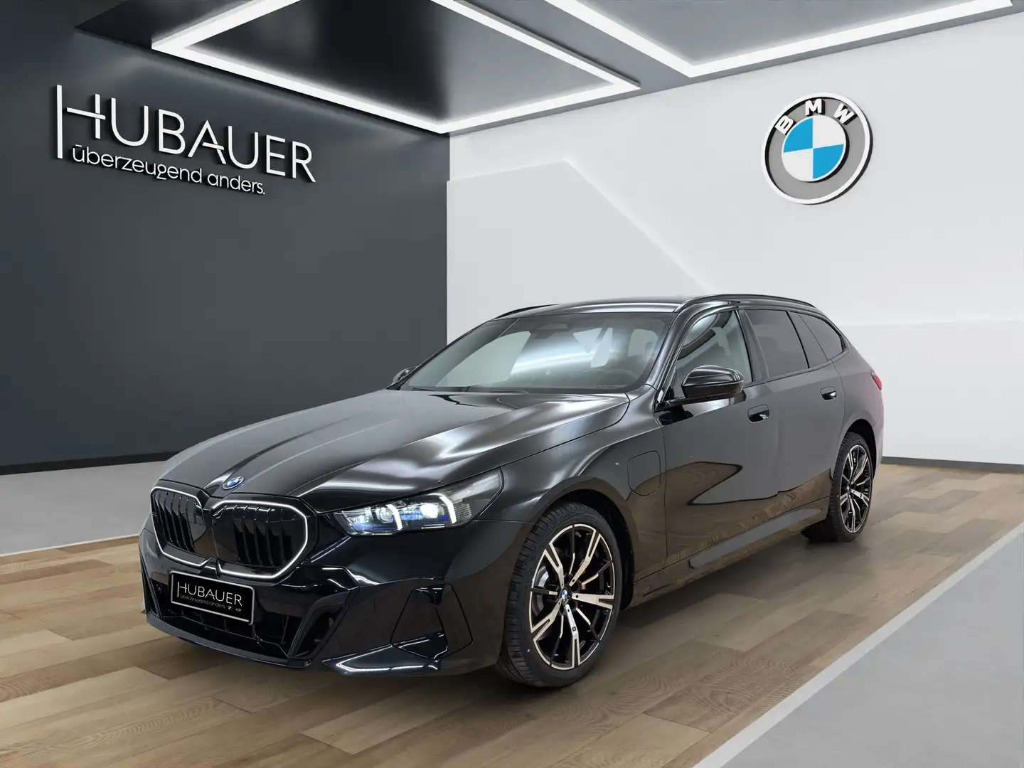 BMW 530 e xDrive Touring [M Sport Pro, HUD, AHK, ACC, 20" Schwarz - 1