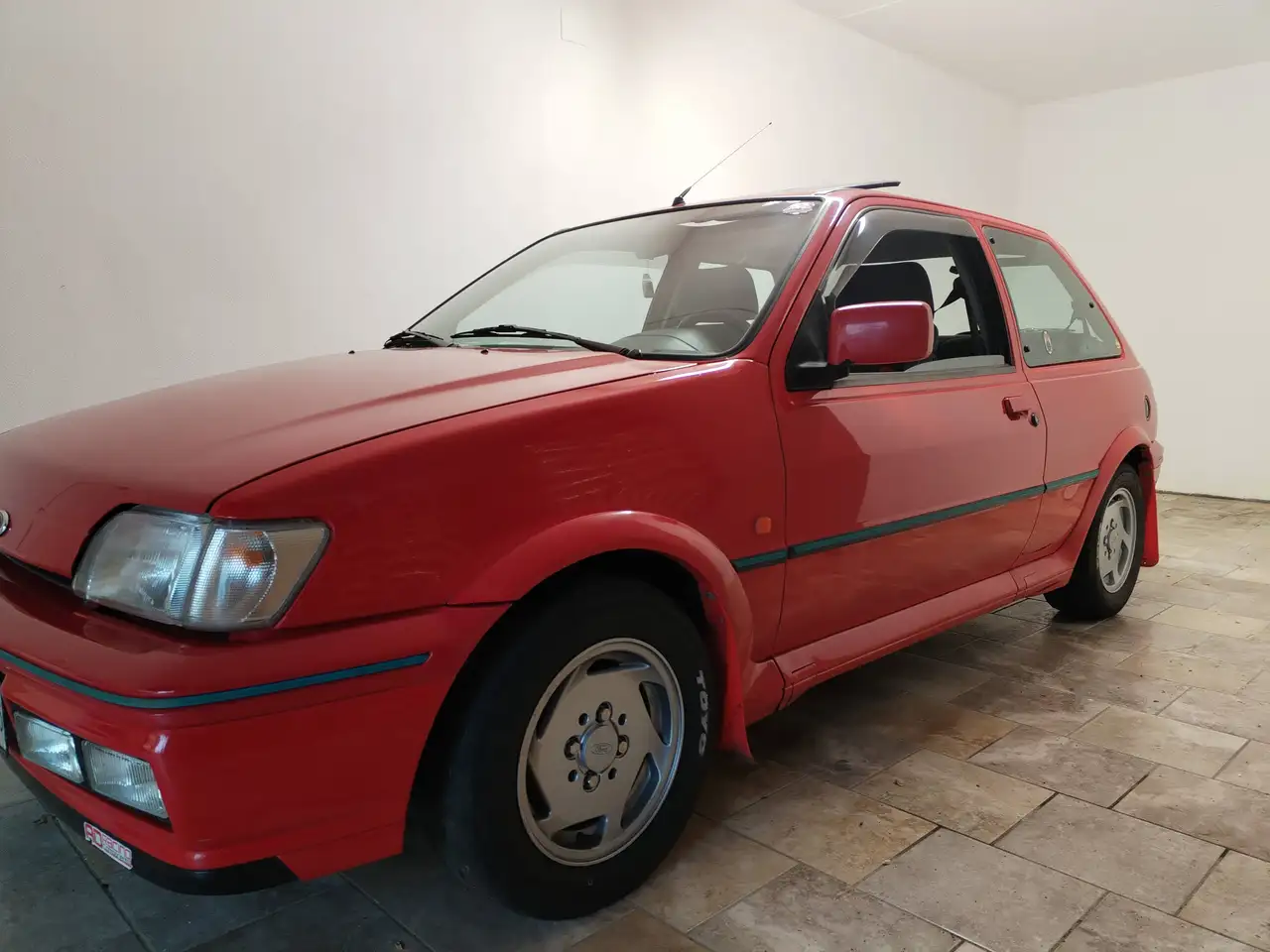 Ford Fiesta 3p 1.6i XR2, foto 1