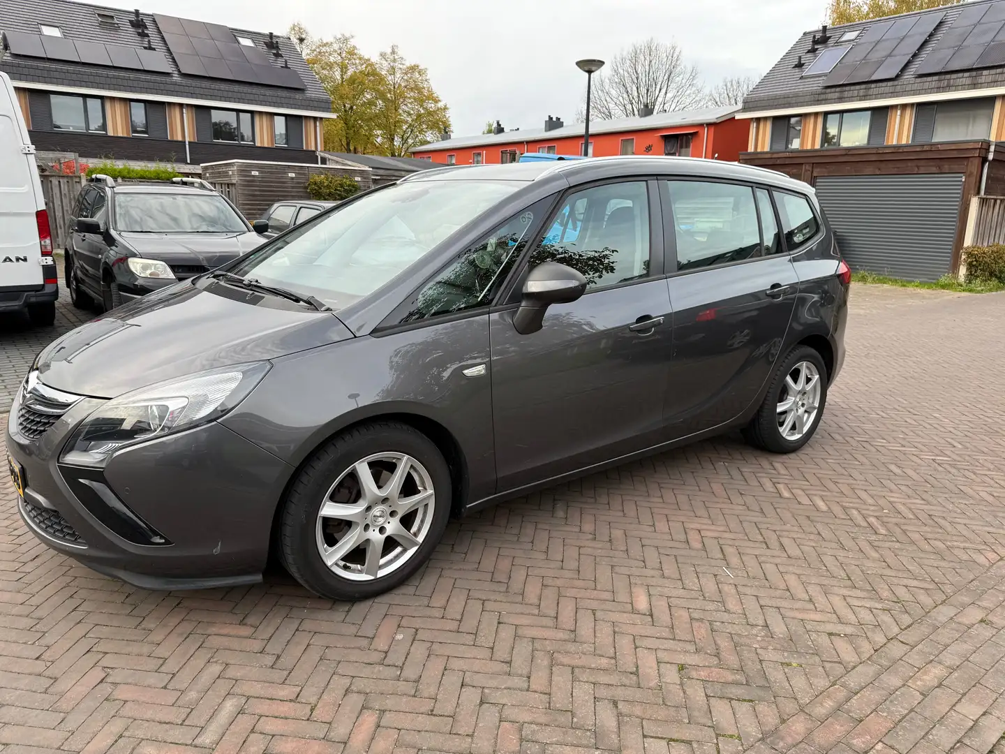 Opel Zafira Tourer Zafira Tourer 1.4 Business Edition 7p. Zilver - 2