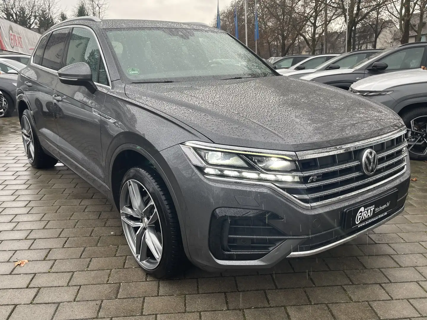 Volkswagen Touareg Touareg  3,0 L V6 TDI  R-Line 4Motion Grau - 1