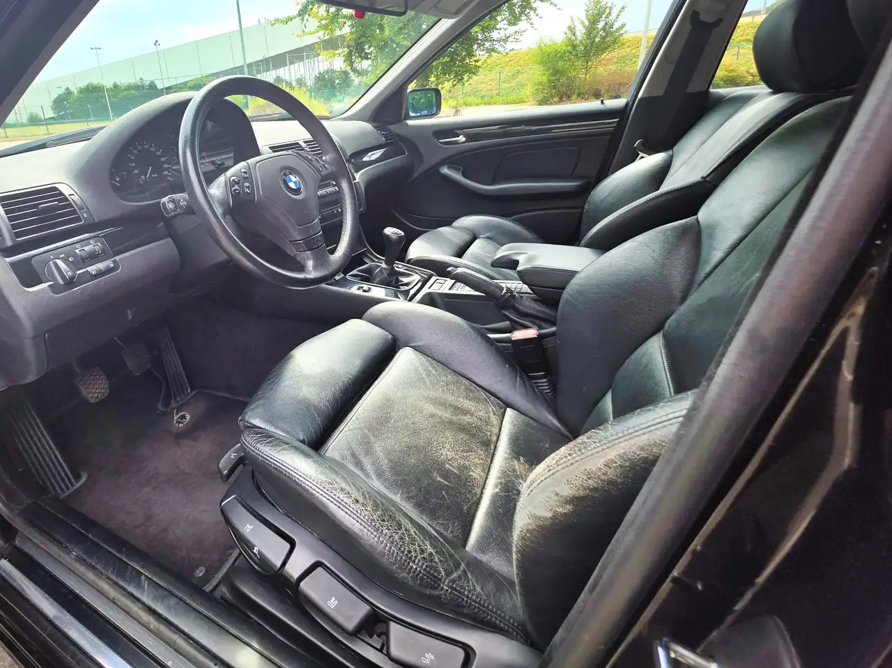 BMW 320i, foto 10