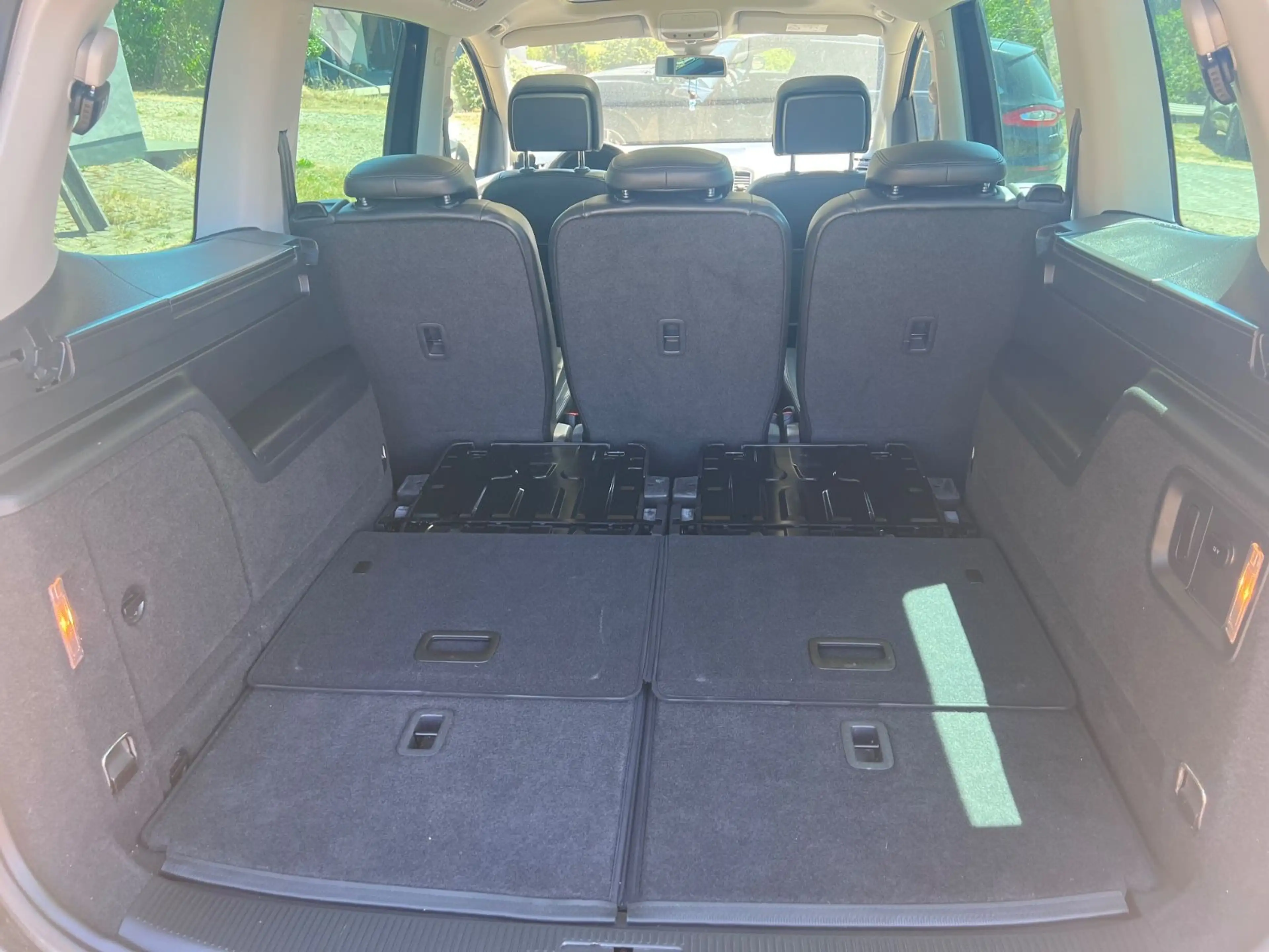 Volkswagen Sharan Highline BMT 4Motion leder Navi Xenon 7p — photo 12