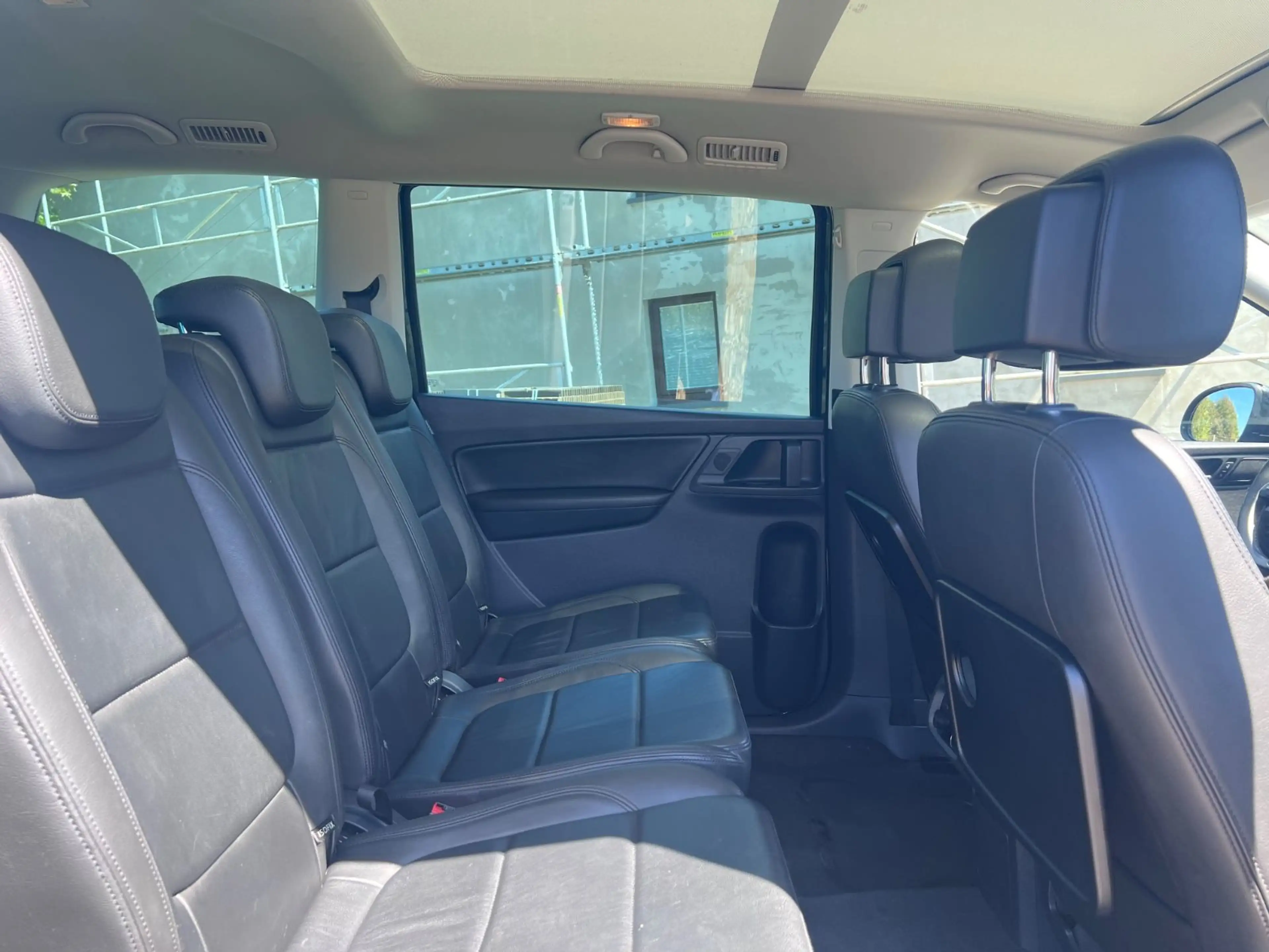 Volkswagen Sharan Highline BMT 4Motion leder Navi Xenon 7p — photo 10