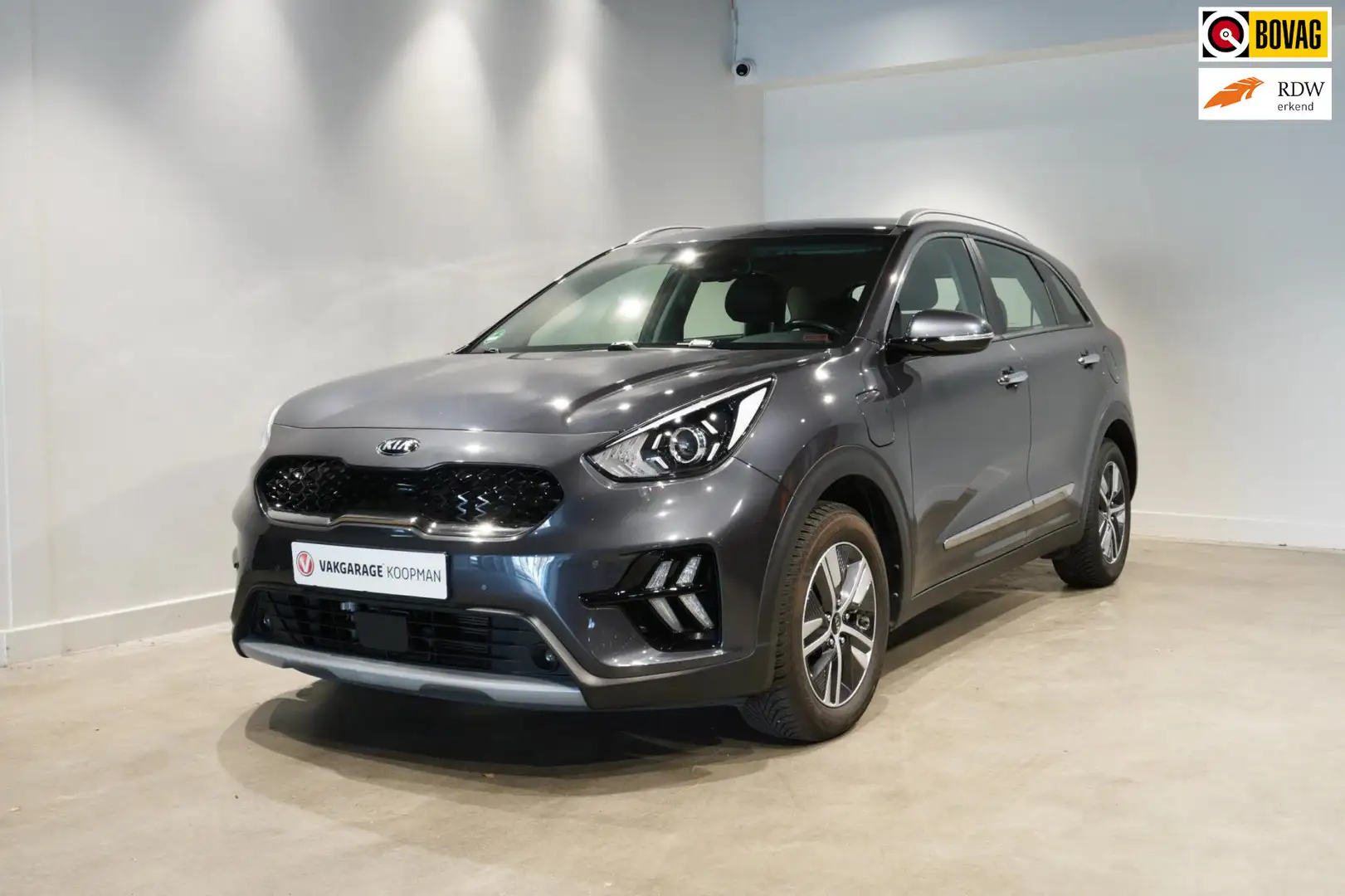 Kia Niro 1.6 GDi PHEV DynamicPlusLine Grijs - 1